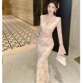 蕾丝连衣裙女春季 原版 内里性感v领喇叭袖 纯欲风紧身绑带