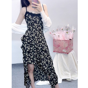气质不规则长裙 冷淡黑色碎花吊带连衣裙子女法式 2025新款 早初春季
