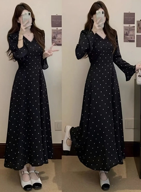 法式气质轻奢感温柔仙仙高雅黑v领波点长袖连衣裙修身显瘦长裙ins