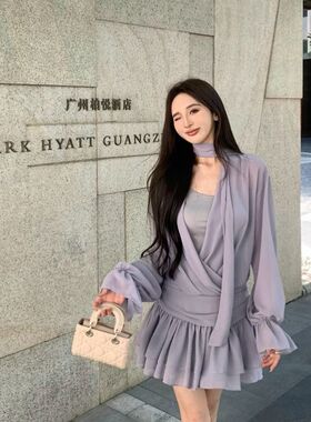 灰色飘带交叉v领长袖连衣裙女早秋气质贴身短裙名媛御姐风a字裙子