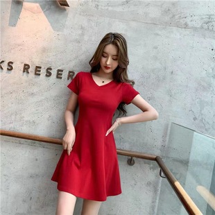 收腰显瘦减龄气质a字裙子 女士连衣裙红色V领短袖 2025新款 夏季