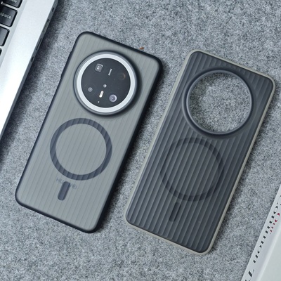 华为mate70pro+手机壳磁吸充电