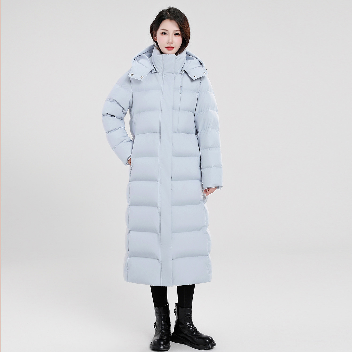 曲恩娜95白鸭绒加厚连帽羽绒服