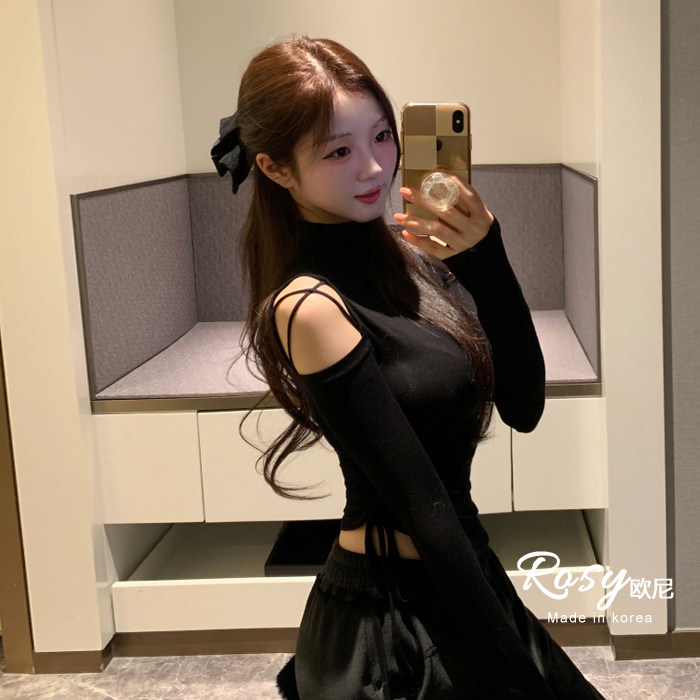 Rose欧尼 韩国代购博主高领露肩女人味修身显瘦长袖T恤