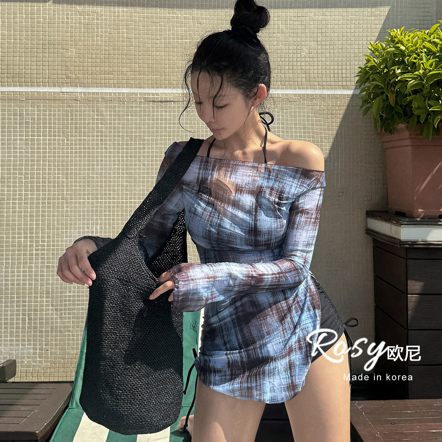 Rose欧尼 韩国代购性感一字肩格纹连体泳衣女小胸聚拢三件套