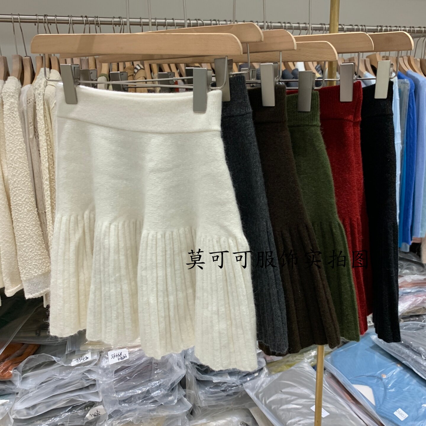 秋冬高腰显瘦针织百褶短裙