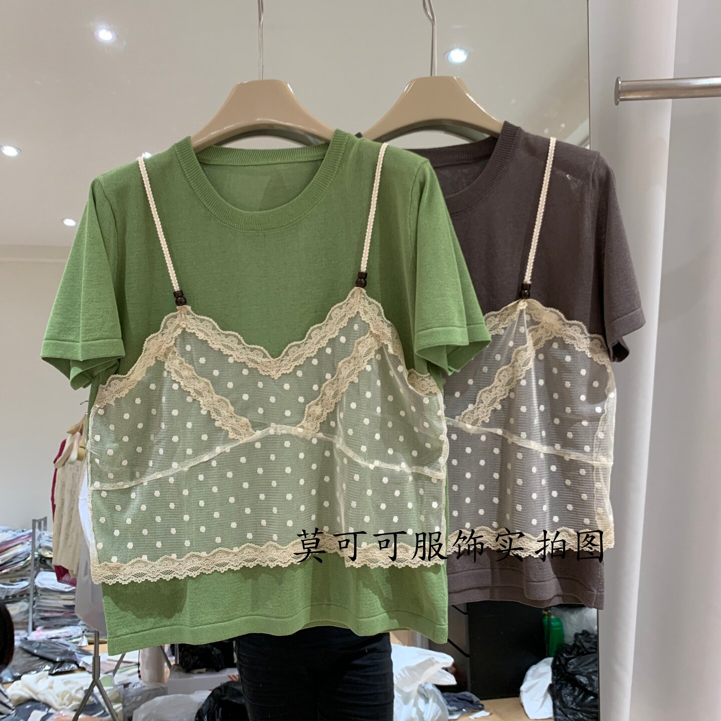 韩系波点蕾丝吊带假两件针织衫