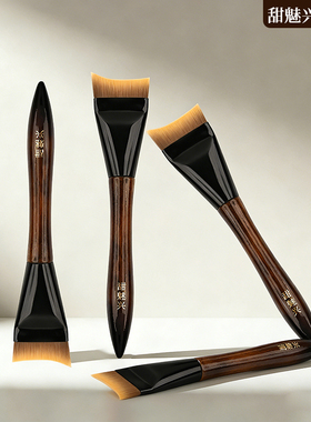 新手专用精选月牙粉底刷轻薄服帖不吃粉官方正品化妆刷扁头弧形刷