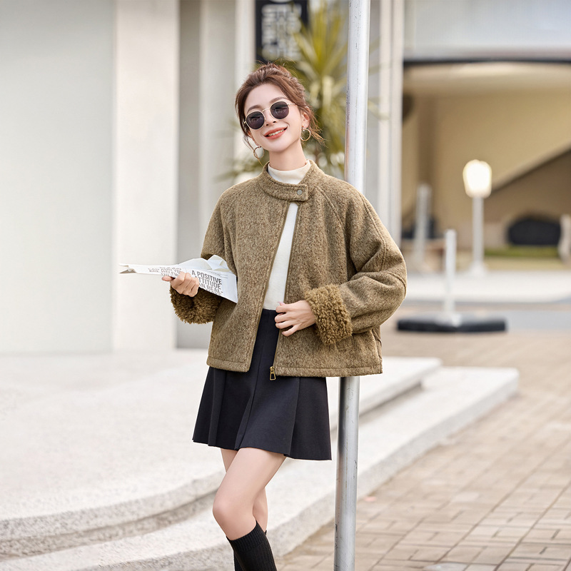 女式羽绒服2025冬季新款女装拼接立领白鸭绒时尚保暖外套 WN1079