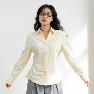 3.5 8pm上新/新品95折优惠/淡黄色不易皱v领衬衫