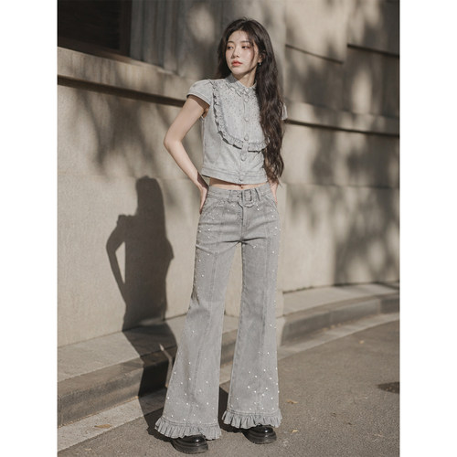 富家千金灰色牛仔套装女夏设计感小众钉珠木耳边上衣微喇裤两件套