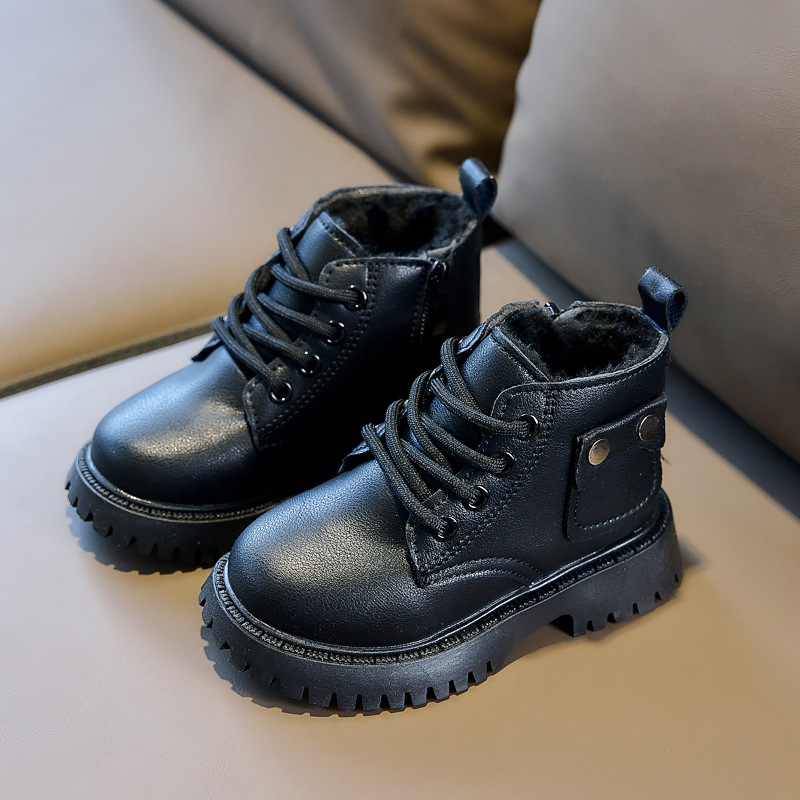 儿童马丁靴秋冬新款短靴