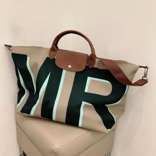 慵懒风出行单肩托特包女字母尼龙大容量斜挎包旅行设计感通勤大包