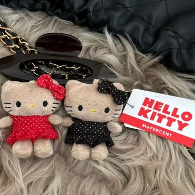 ME%联名黑皮波点裙子HelloKitty钥匙扣迷你可爱挂件公仔黑皮玩偶