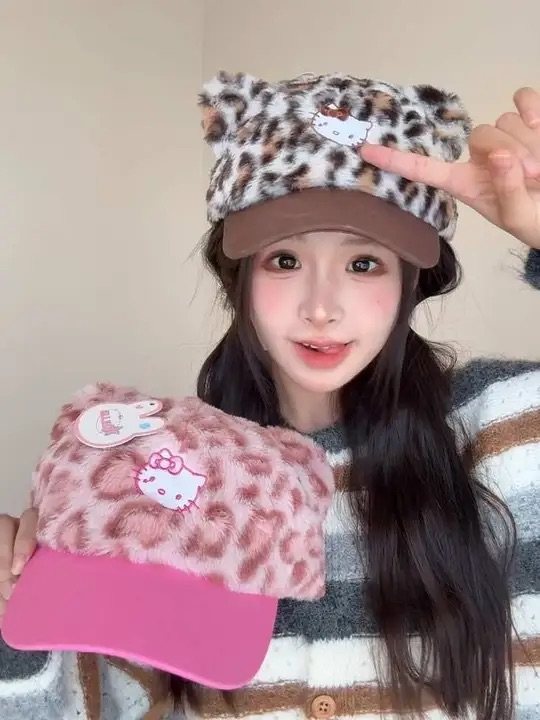 凶猛里透出温柔豹纹小猫咪鸭舌帽2025新款毛绒耳朵小猫棒球帽子女