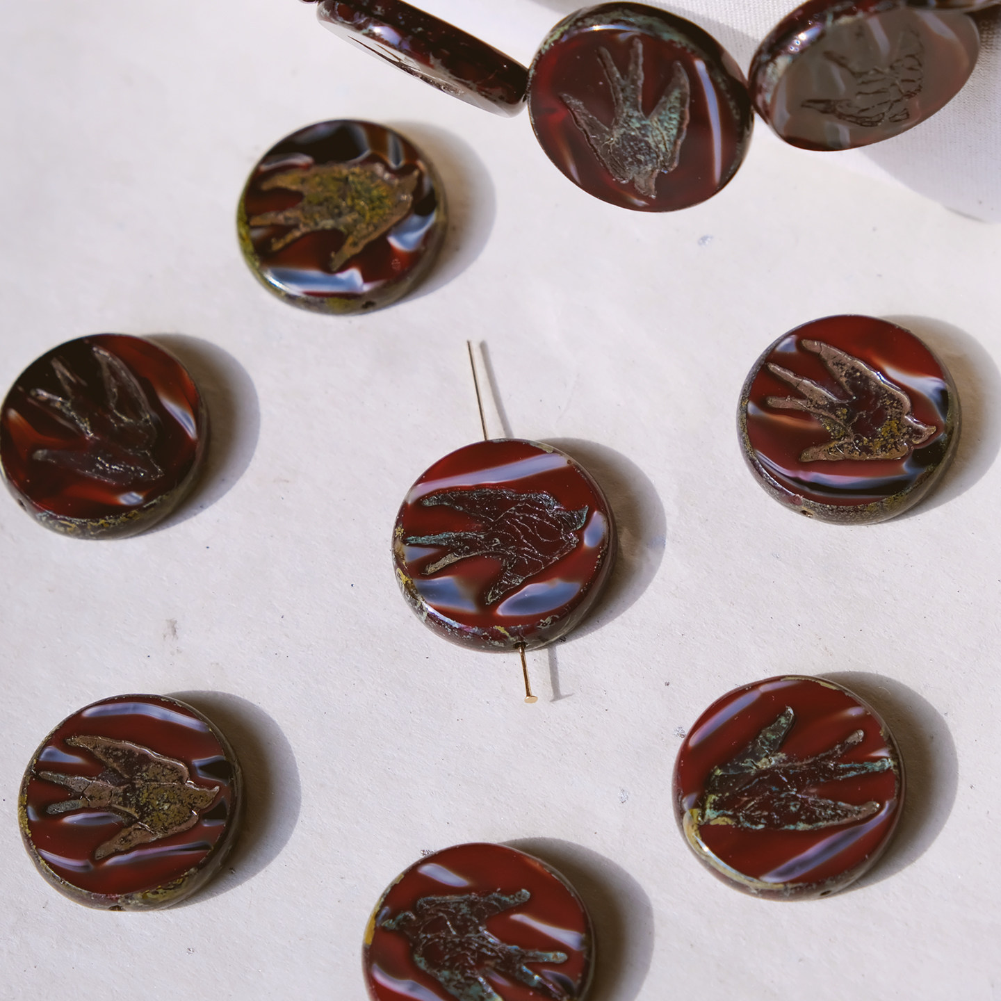 23mm 绝版暗红飞鸟大牌牌进口捷克琉璃珠手工串珠材料散珠