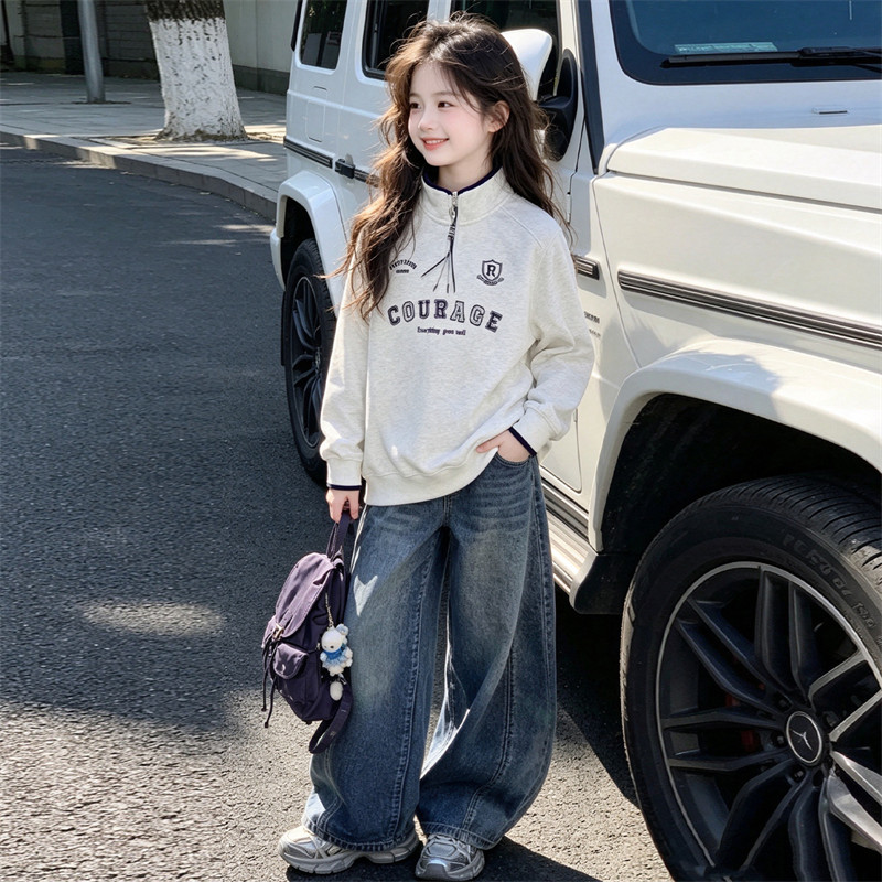 女童秋季立领字母卫衣牛仔裤套装