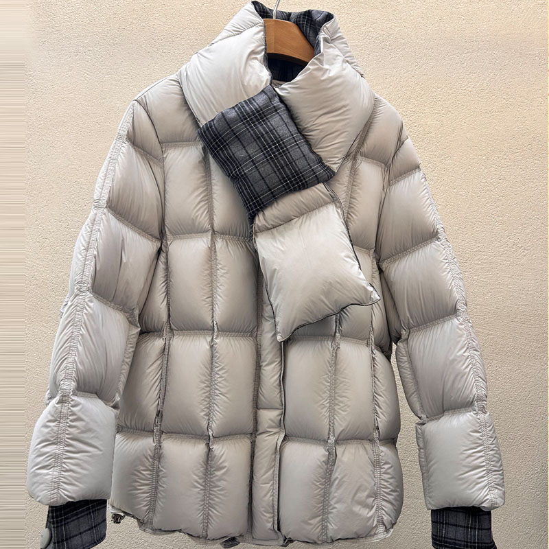 雅洛菲629中长款羽绒服白鸭绒