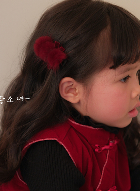 The H酒红色貂毛秋儿童发夹洋气气质小女孩侧边夹新年碎发夹头饰