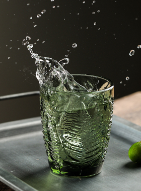 复古浮雕绿色玻璃杯高颜值果酒饮料家用水杯啤酒杯