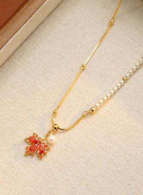 设计感枫叶闪钻吊坠拼接项链小众感百搭复古气质简约珍珠项链