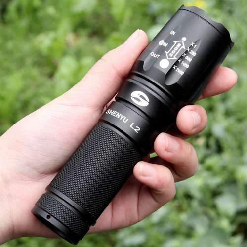 强光手电筒户外远射耐用可充电式