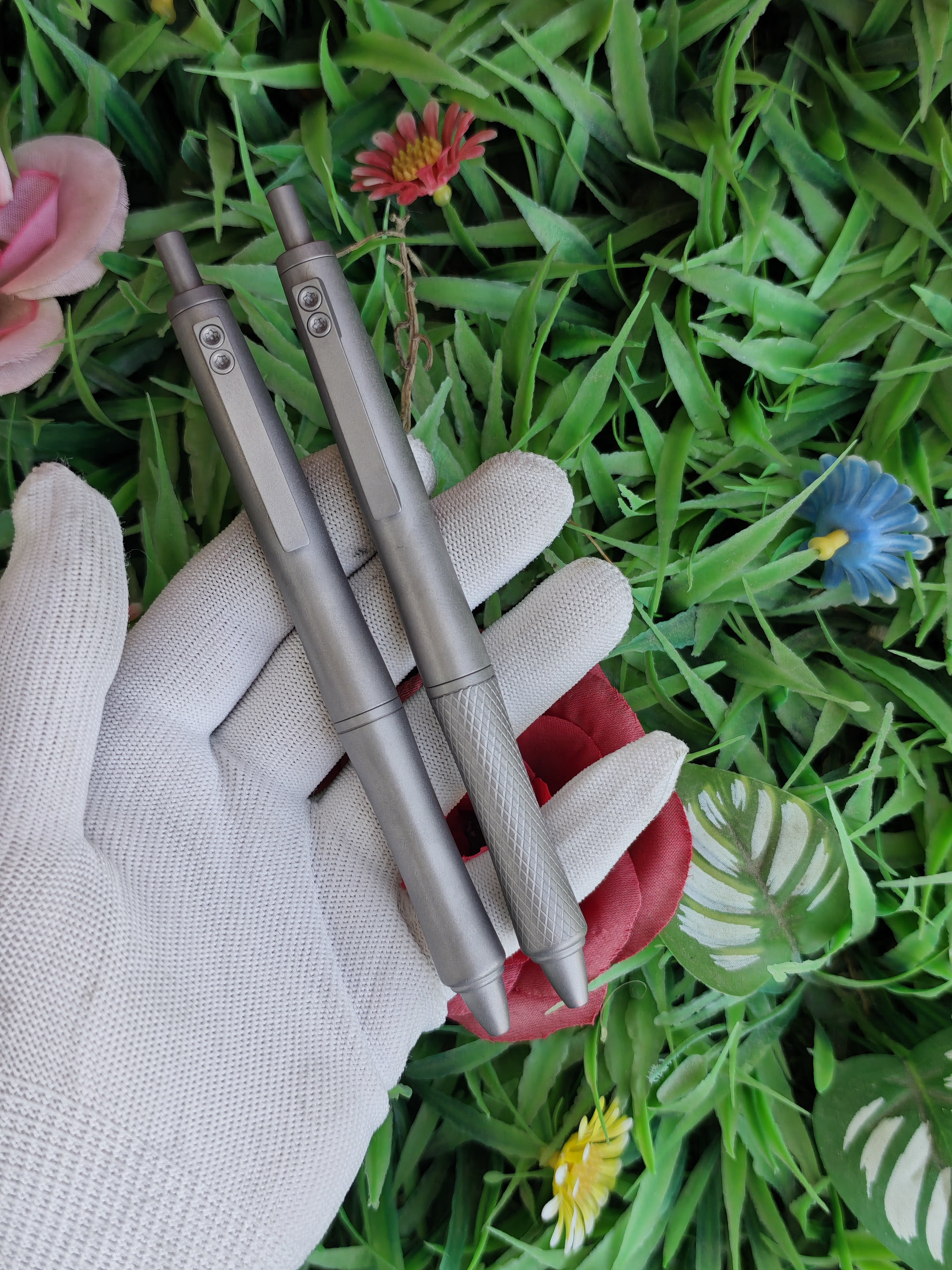 钛合金喷砂磨砂笔妃按动笔全金属自制g5中性笔笔芯细1.5长手感好