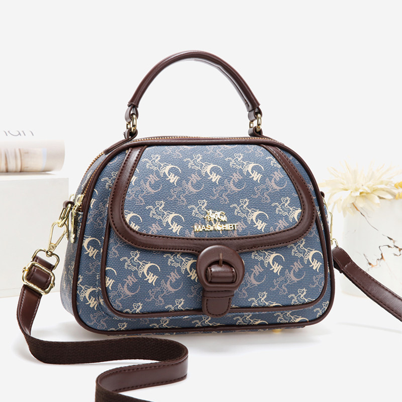 女士斜挎手提三层小包包多层大容量轻便女包精致多隔层口袋单肩包