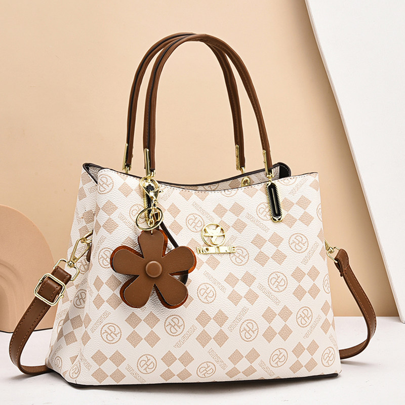 小众高级感包包女2025冬季新款复古百搭手提包气质大容量斜挎女包