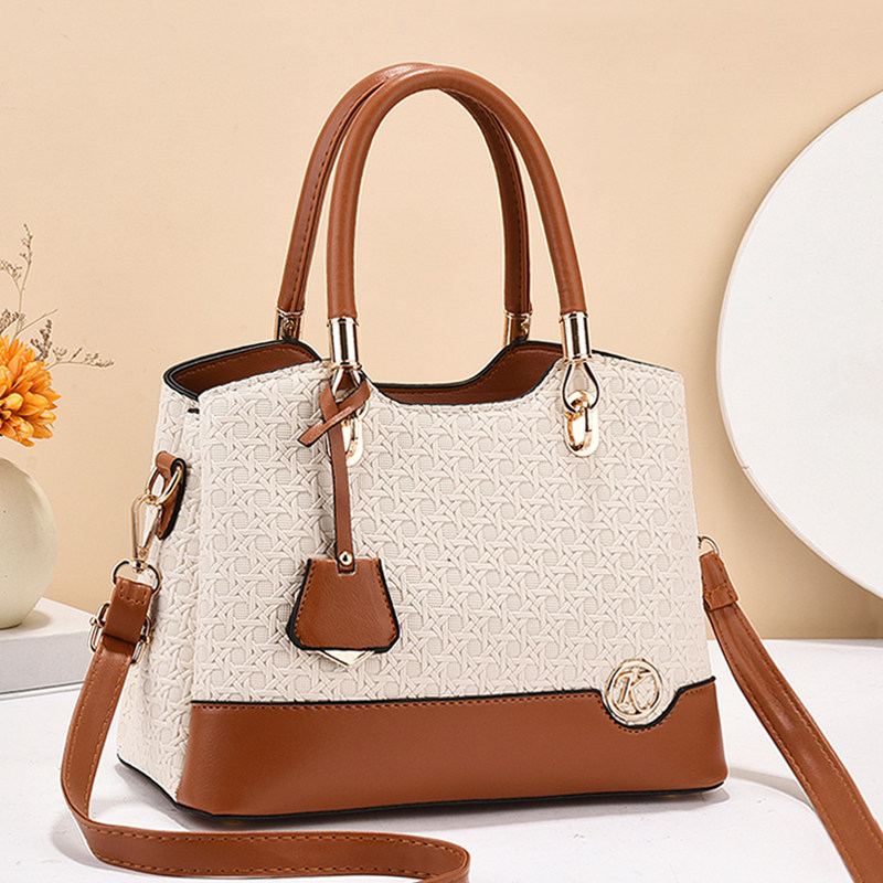 高级质感包包时尚大气中年女士手提包秋冬大容量妈妈单肩斜挎女包