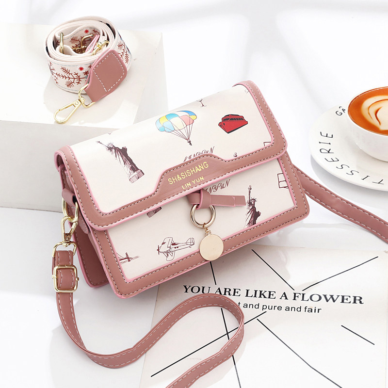 小清新包包女夏2026新款潮少女日系小方包学生百搭单肩卡通斜挎包