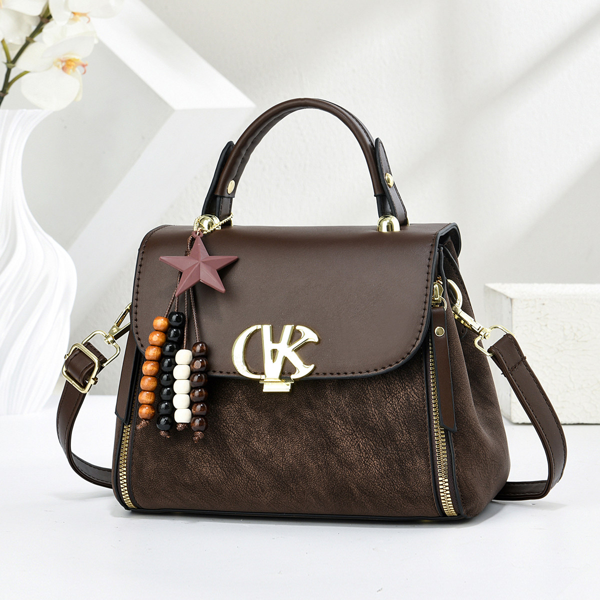 高级感包包女2026春夏新款美拉德复古小方包小众大容量单肩斜挎包