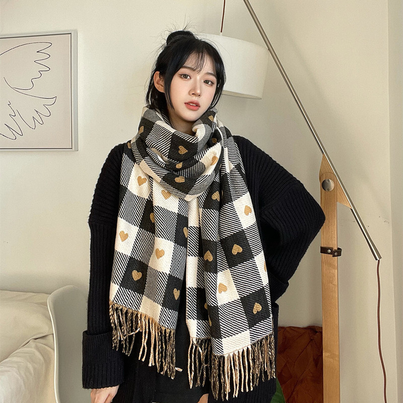 秋冬季仿羊绒女双面爱心格子围巾韩国流苏保暖大披肩百搭加厚潮
