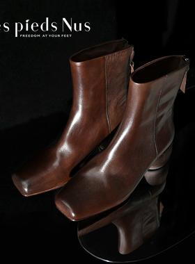 Les Pieds Nus重工水洗马皮 猪鼻头粗跟切尔西短靴复古方头时装靴