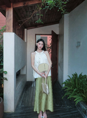 EAU DE MER 白玉无瑕 轻中式蝴蝶暗纹印花夏缎面挂脖上衣