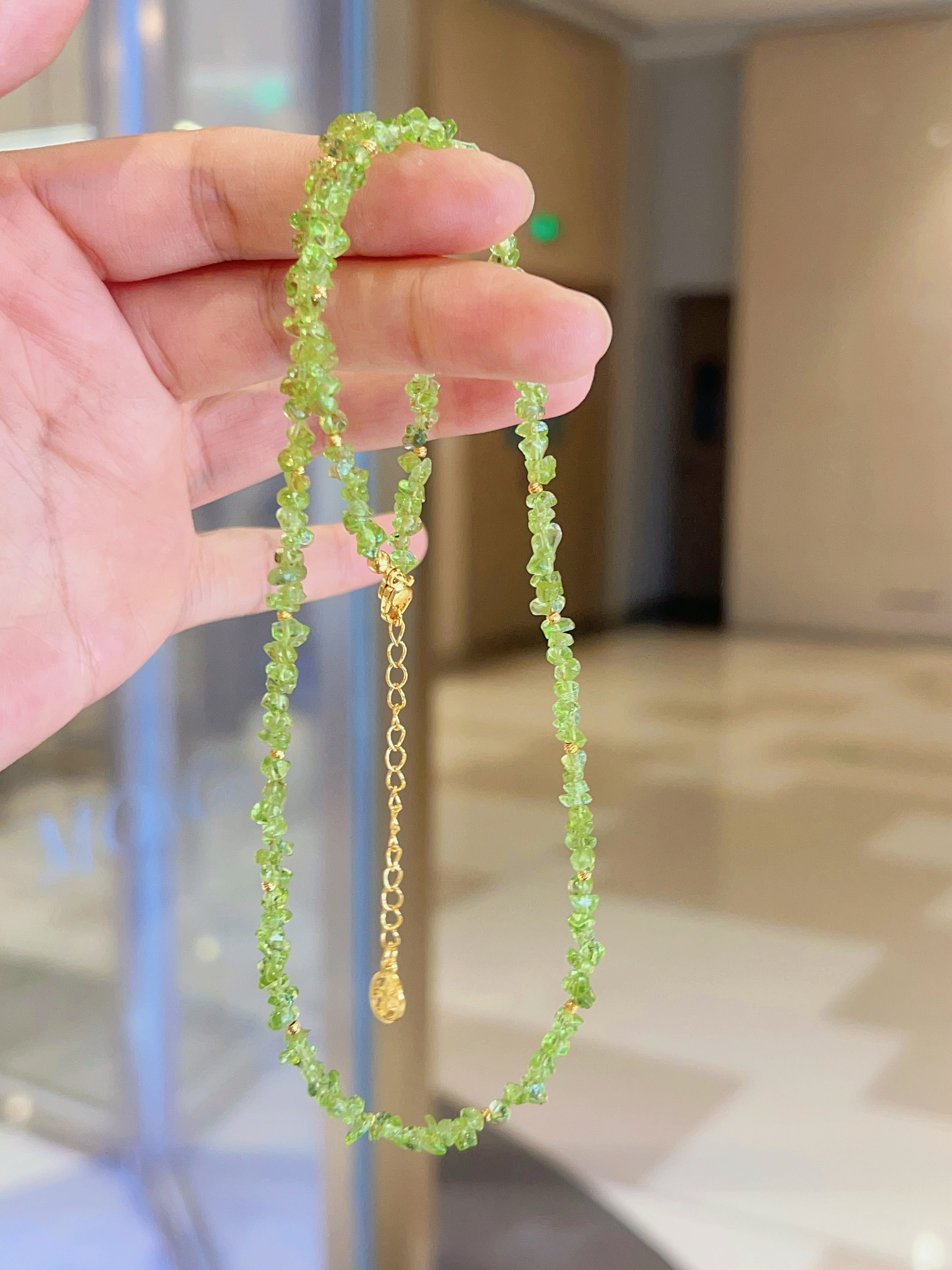 天然橄榄石锁骨链项链女款原创设计感小众简约百搭夏叠戴项链碎石图片