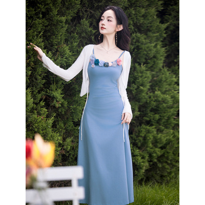 法式蓝色吊带连衣裙女2025新款夏日多巴胺绝美海边度假沙滩长