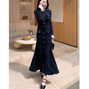 明星杨超越同款藏蓝色长袖圆领巨好看连衣裙高级弹力针织毛衣