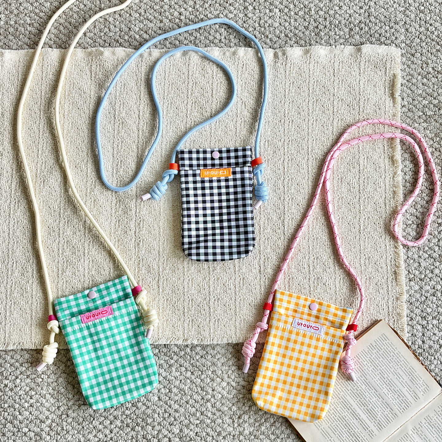 大耳象女童格子小挎包2026夏季新款宝儿撞色百搭可爱风配饰斜跨包