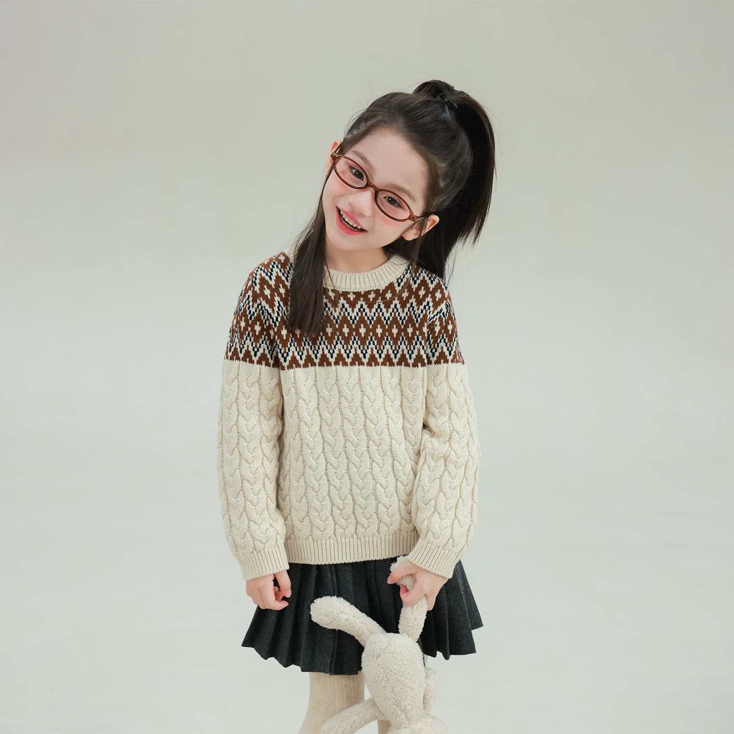 utouto冬季菱格花麻花套头毛衣