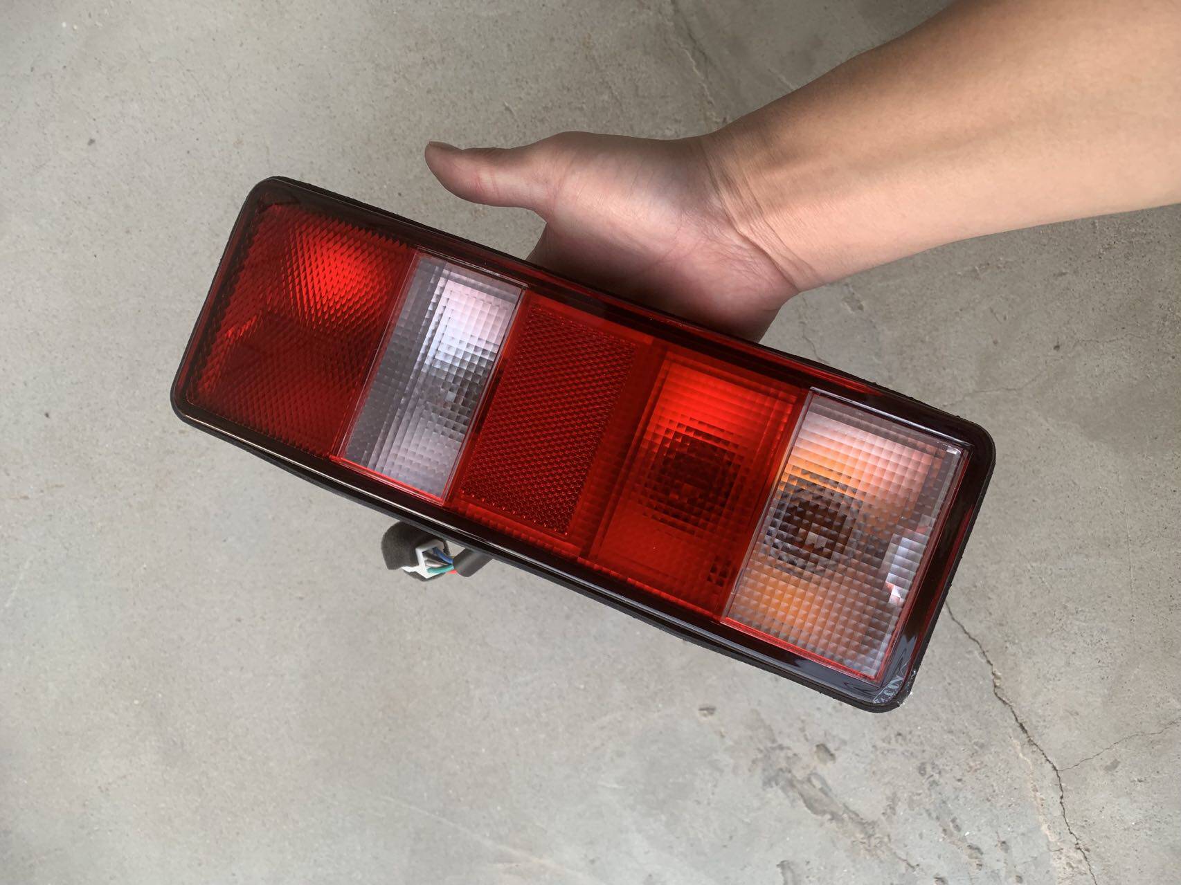 适用于长安之星单双排后尾灯长安加长星卡s201后尾灯刹车后灯总成