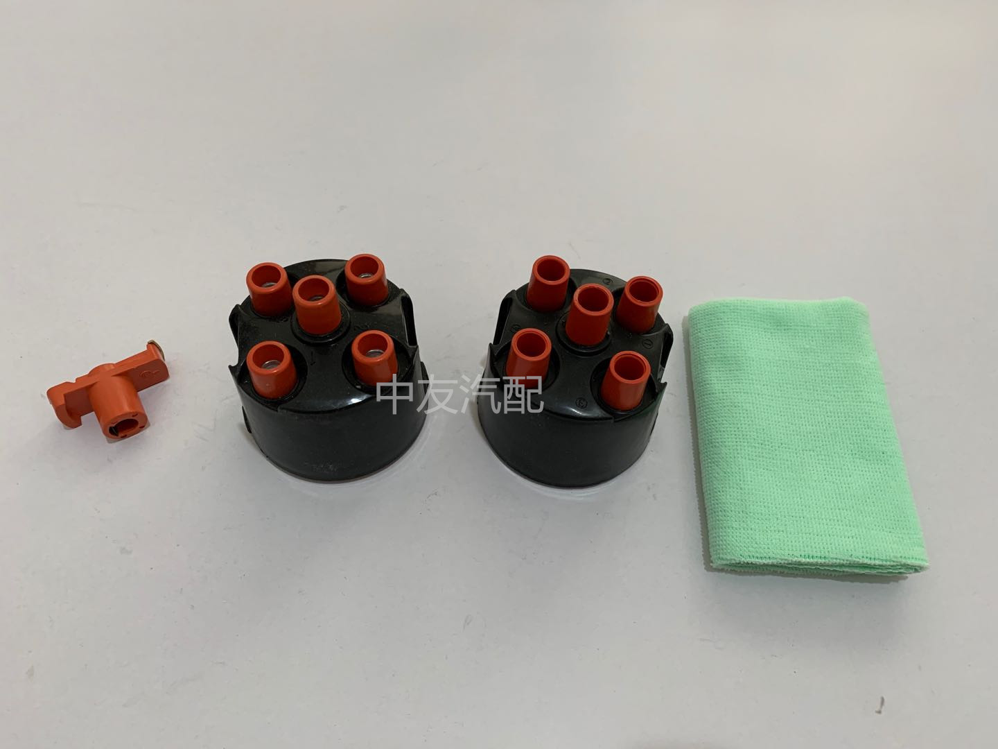 适用于长安之星6350/6363/6371/2代465发动机电喷分电器盖分火头