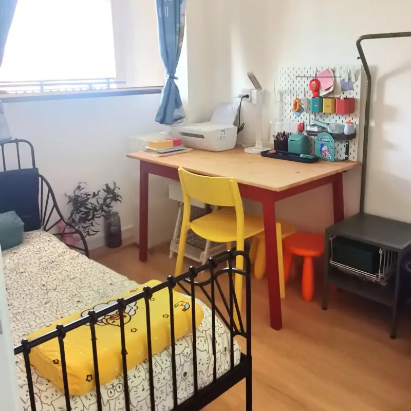 IKEA宜家代购平托普桌子125x75 厘米家用简约现代学习桌办公桌子