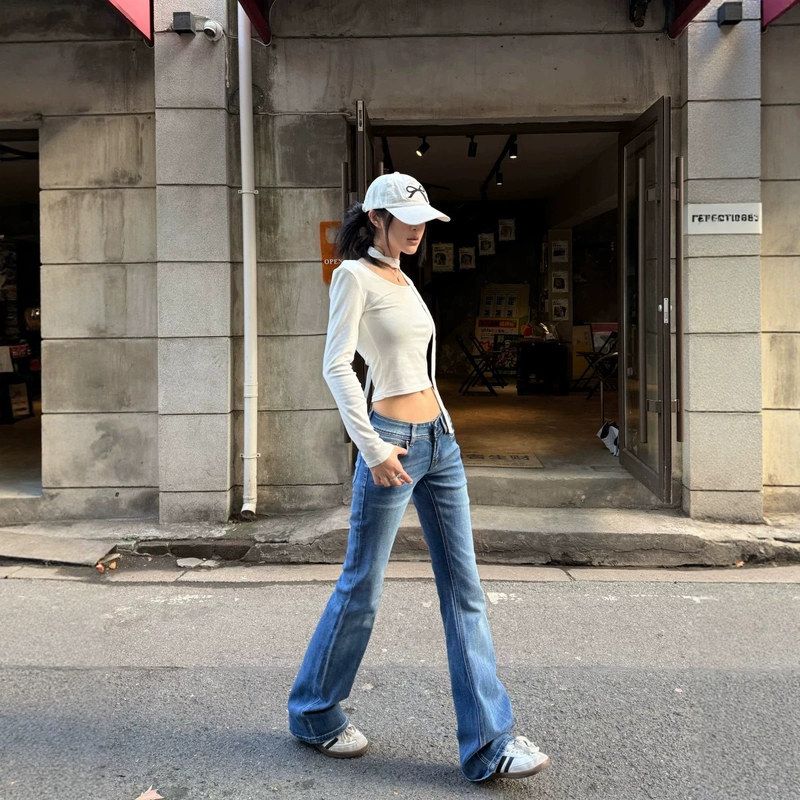 美式复古辣妹低腰喇叭裤修身显瘦弹力2026秋冬新款直筒牛仔裤子女
