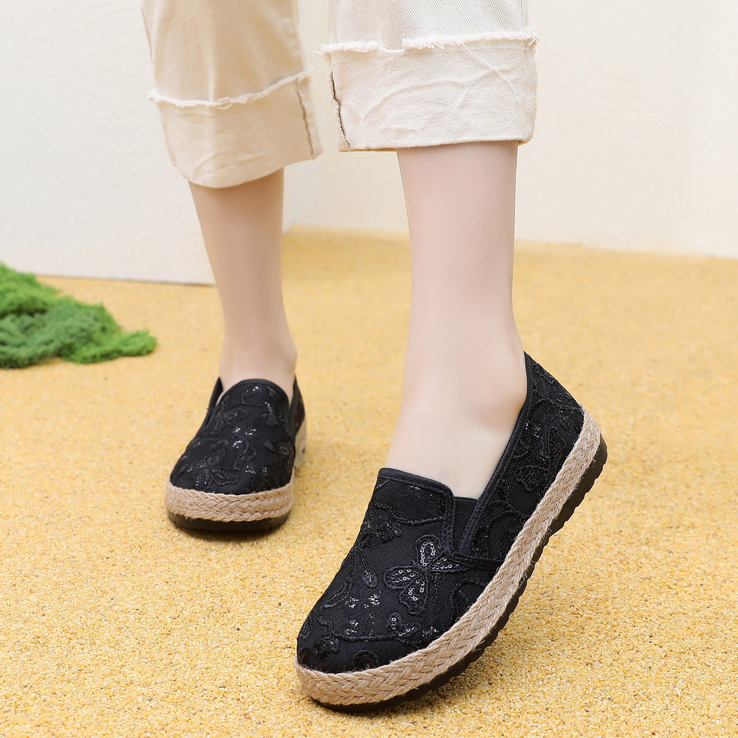 一脚蹬懒人鞋蕾丝刺绣老北京布鞋女单鞋渔夫鞋女2026春季新款女鞋,女鞋,渔夫鞋,淘宝优惠券,粉丝福利购,淘宝优惠卷