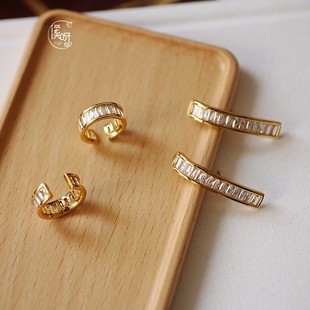 法式慵懒复古一字排钻耳钉高级感几何长方形锆石耳骨夹无耳洞耳饰