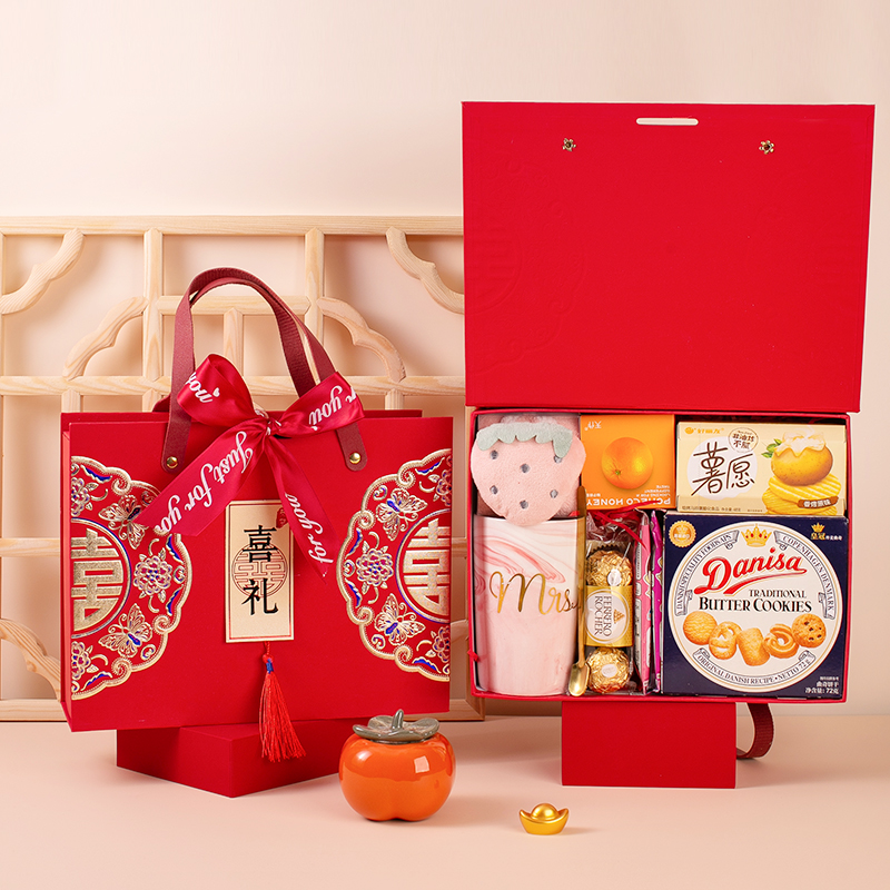 喜糖成品礼盒订婚喜饼实用礼包婚礼糖果回礼结婚伴娘伴手礼送宾客