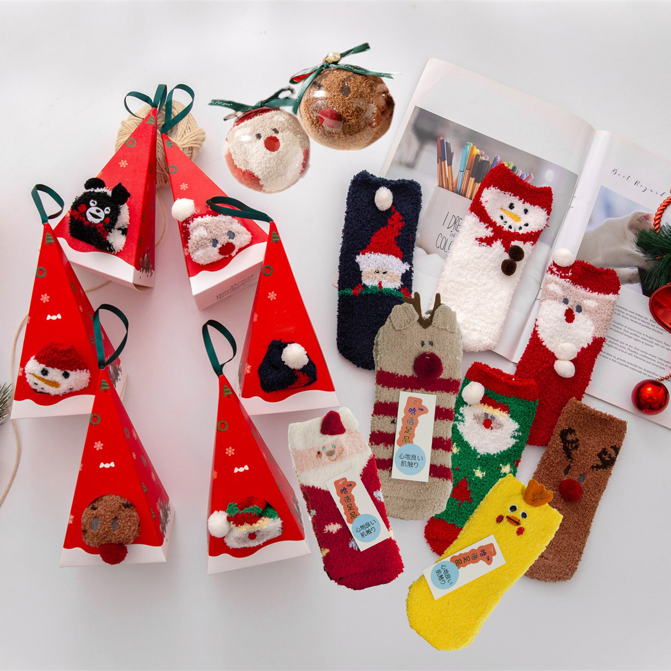 圣诞袜男女红袜子儿童珊瑚绒麋鹿圣诞老人加厚男女宝宝睡眠地板袜