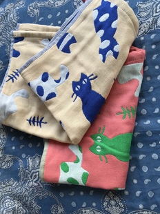 全棉多层纱布洗脸擦汗洗澡挂绳方巾面巾沙滩包裹巾撞色卡通猫咪