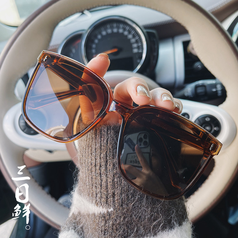 2021新款韩国ins潮琥珀棕焦糖拿铁茶色大框偏光太阳镜方形墨镜女